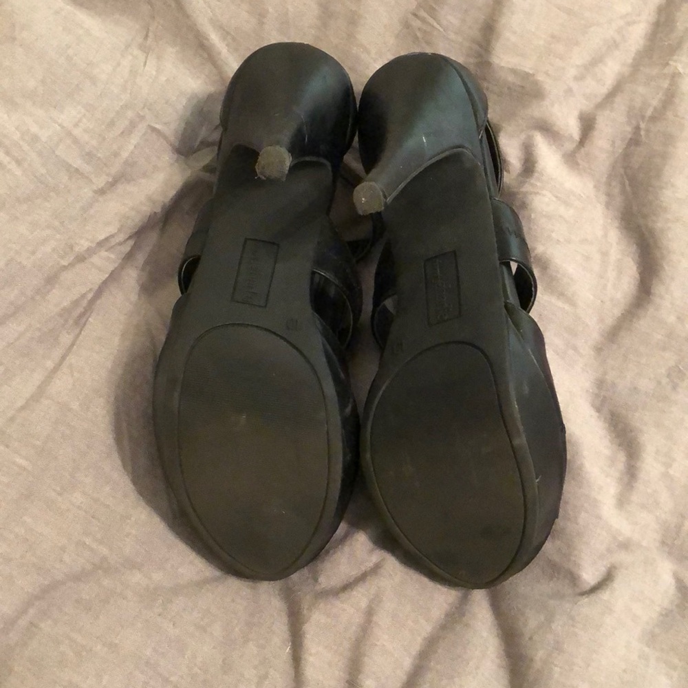 Shoes - Picture 3 of 3